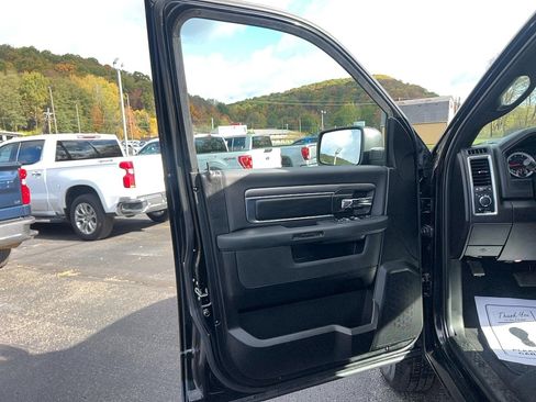 Used 2022 RAM 1500 Classic Warlock image 11