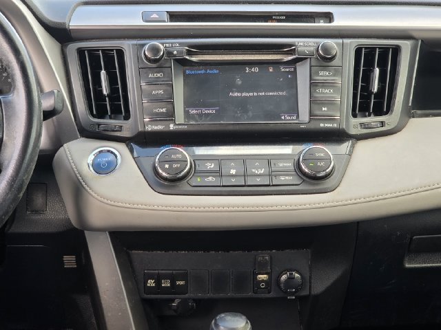 Used 2016 Toyota RAV4 XLE AWD/4WD image 7