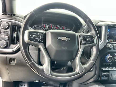 Used 2020 Chevrolet Silverado 1500 LT Trail Boss AWD/4WD image 17