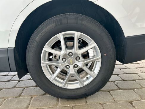 Used 2022 Chevrolet Equinox LS w/ LS Convenience Package image 41