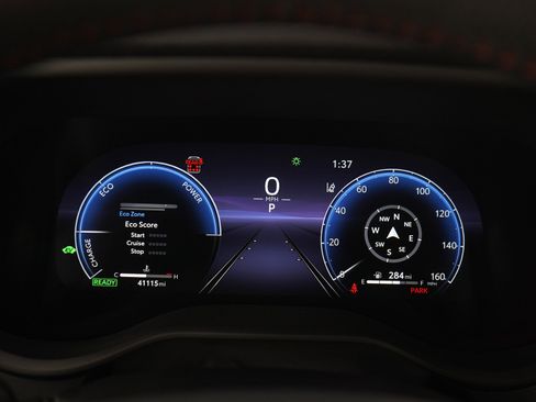 Used 2025 Toyota Sienna XSE AWD/4WD image 26