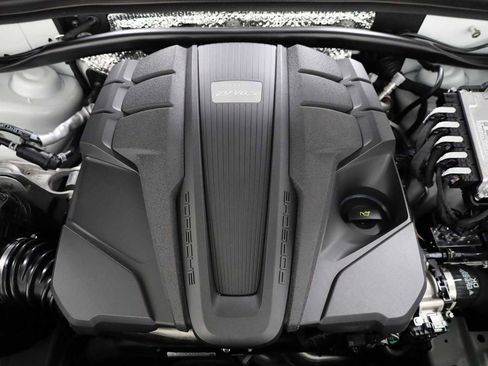 New 2026 Porsche Macan S AWD/4WD image 42