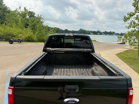 Used 2015 Ford F250 Lariat w/ Lariat Ultimate Package AWD/4WD image 14