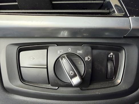 Used 2018 BMW X5 xDrive50i image 19