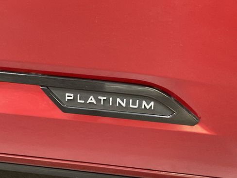 Used 2023 Toyota Sequoia Platinum image 7