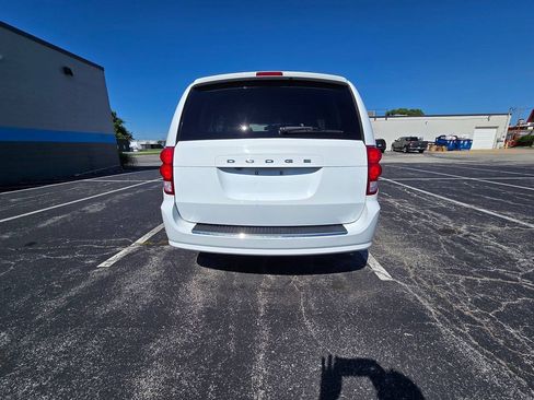 Used 2019 Dodge Grand Caravan SXT FWD image 7