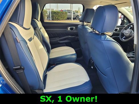 Used 2023 Kia Sorento SX image 17
