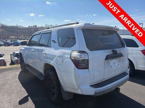 Used 2020 Toyota 4Runner TRD Off-Road Premium w/ Moonroof Package image 6