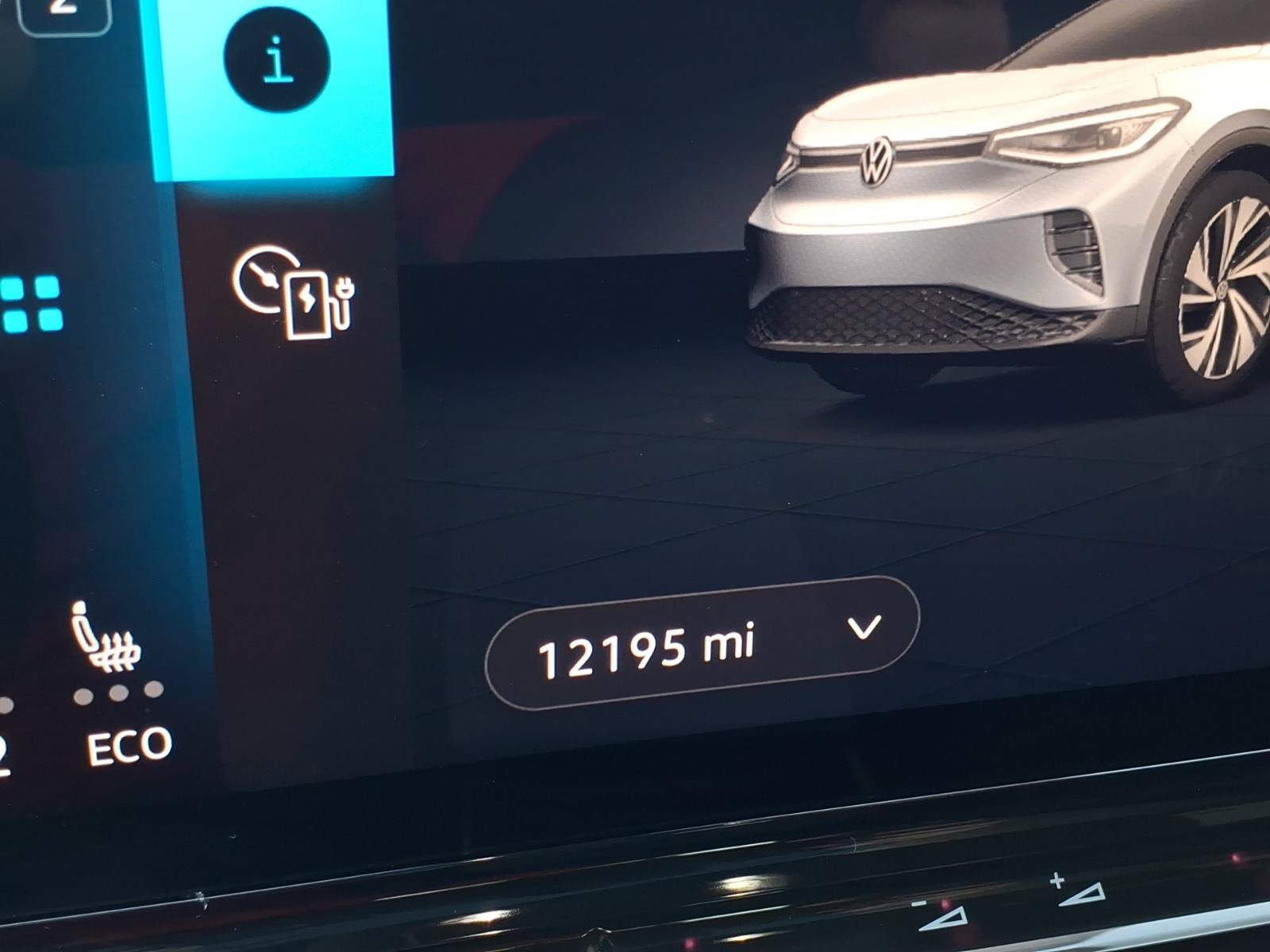 Certified 2023 Volkswagen ID.4 Pro S Plus AWD/4WD image 31