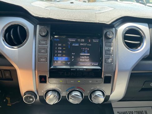 Used 2014 Toyota Tundra SR5 w/ SR5 Upgrade Package AWD/4WD image 13