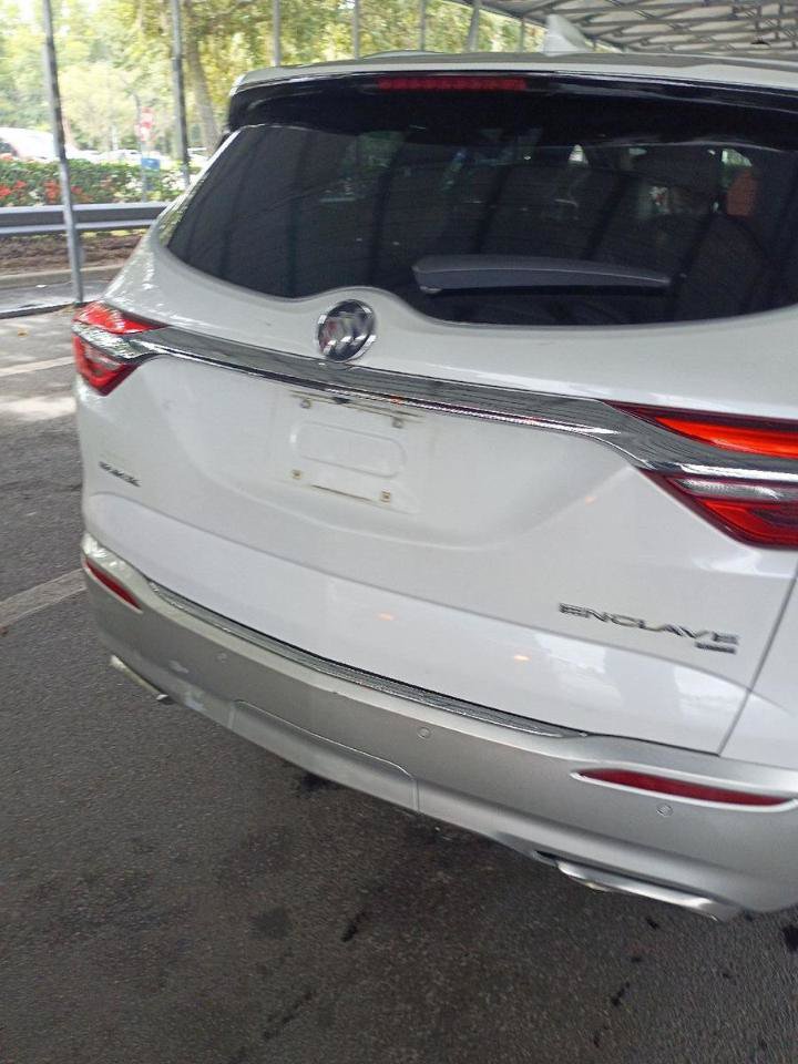 Used 2018 Buick Enclave Premium w/ Trailering Package AWD/4WD image 8