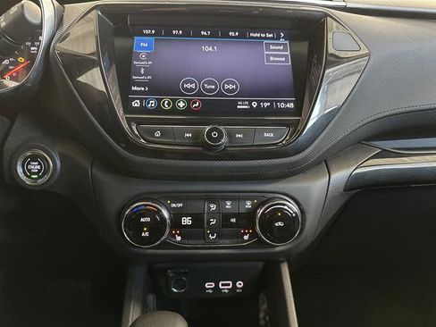 Used 2022 Chevrolet TrailBlazer LT w/ Convenience Package image 8