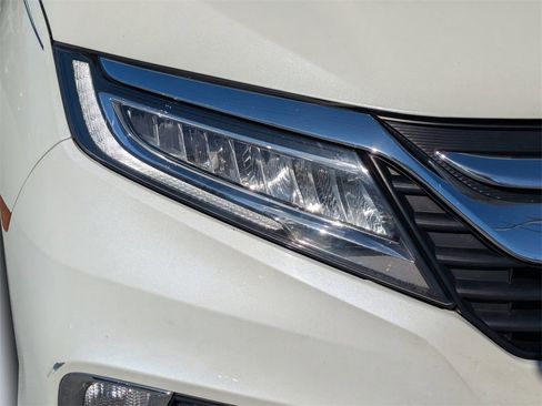 Used 2018 Honda Odyssey Elite image 9