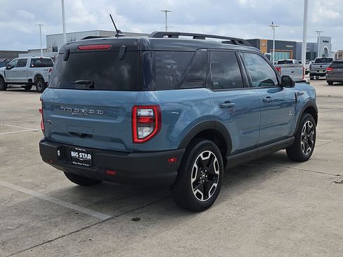 Used 2023 Ford Bronco Sport Outer Banks w/ Tech Package image 3