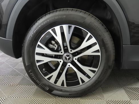 Certified 2025 Mercedes-Benz GLA 250 image 32