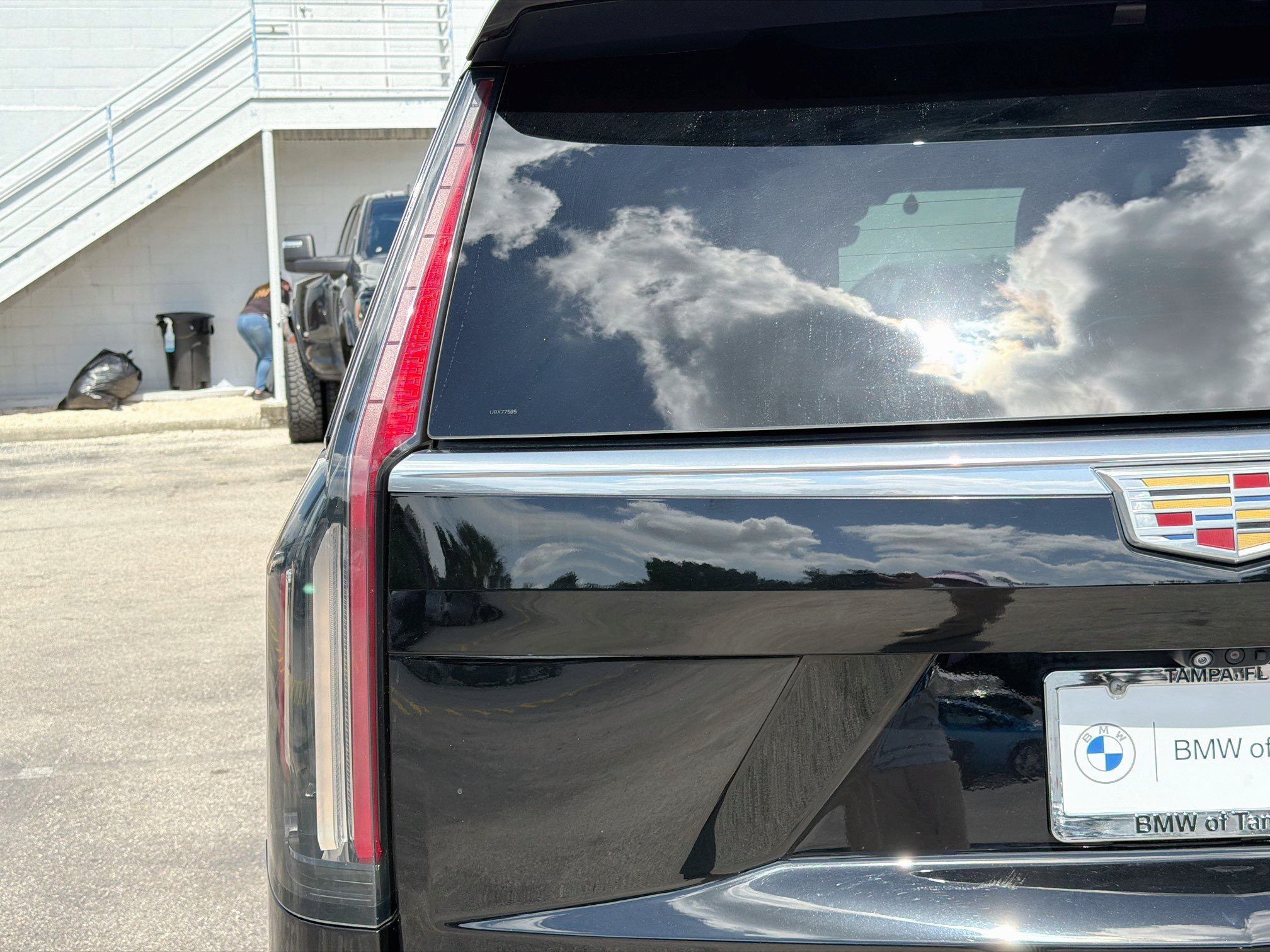 Used 2022 Cadillac Escalade Premium Luxury Platinum AWD/4WD image 10