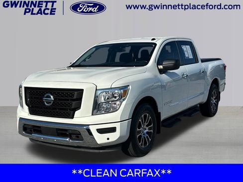 Used 2021 Nissan Titan SV w/ SV Convenience Package image 1