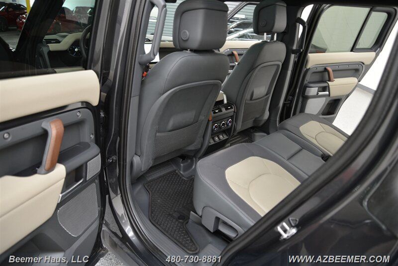 Used 2023 Land Rover Defender 130 X AWD/4WD image 29