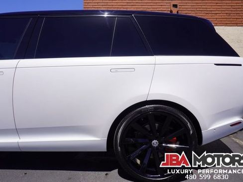 Used 2023 Land Rover Range Rover Long Wheelbase SE image 48