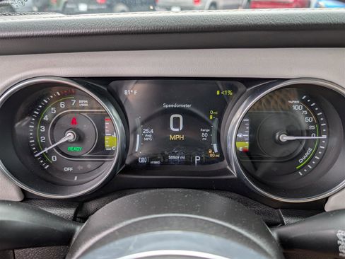 Used 2021 Jeep Wrangler Unlimited Sahara image 24