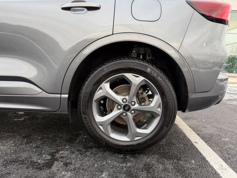 Certified 2024 Ford Escape ST-Line w/ Tech Pack #1 image 10