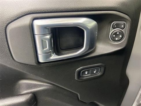 Used 2021 Jeep Wrangler Unlimited Sport image 22