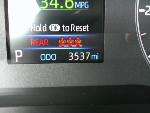 Used 2025 Toyota Corolla SE image 25