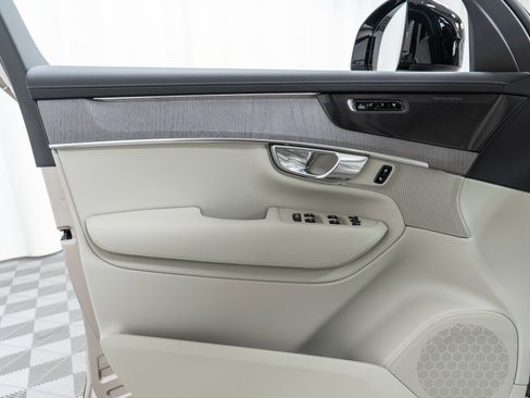 New 2026 Volvo XC90 B6 Ultra w/ Protection Package image 11