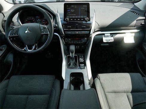 New 2025 Mitsubishi Eclipse Cross SE image 7