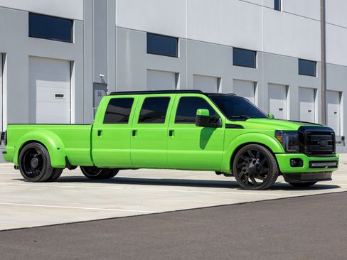 Used 2003 Ford F350 XL image 1