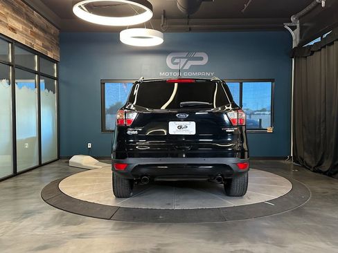Used 2017 Ford Escape Titanium AWD/4WD image 4
