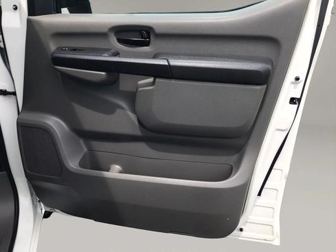 Used 2018 Nissan NV 2500 SV w/ Navigation Package RWD image 35
