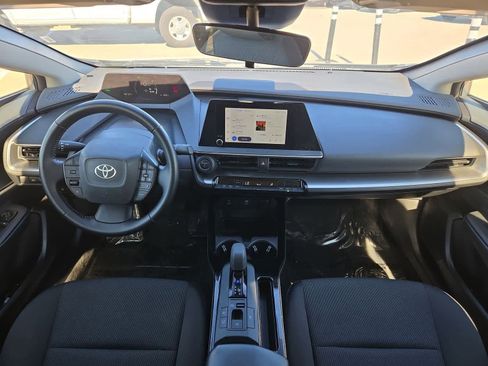 Used 2024 Toyota Prius LE image 14