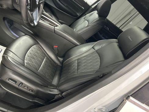 Used 2024 Buick Enclave Avenir w/ Avenir Technology Package AWD/4WD image 12
