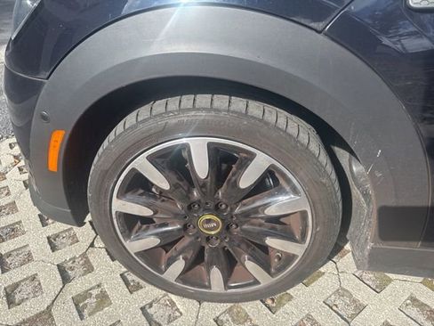 Certified 2023 MINI Cooper SE image 3