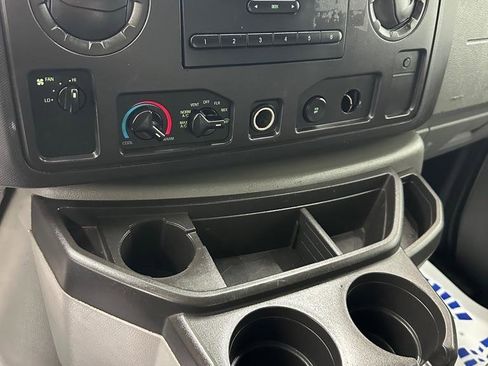 Used 2011 Ford E-150 and Econoline 150 RWD image 14