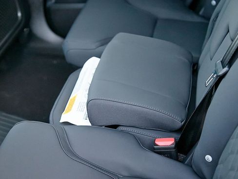 New 2026 Volvo XC90 T8 Plus image 18