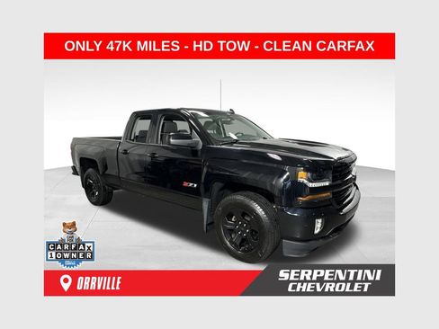 Used 2017 Chevrolet Silverado 1500 LT w/ Midnight Edition AWD/4WD image 1