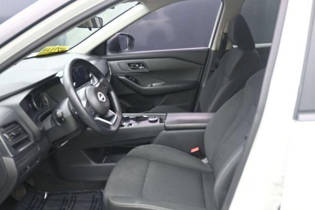 Used 2024 Nissan Rogue S AWD/4WD image 14