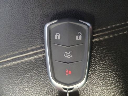 Used 2020 GMC Terrain SLT image 32