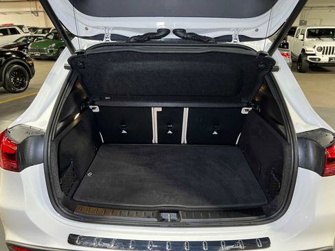 Certified 2025 Mercedes-Benz GLA 250 4MATIC image 17