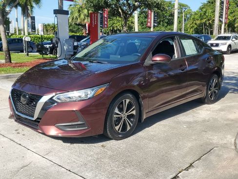 Certified 2020 Nissan Sentra SV FWD image 3