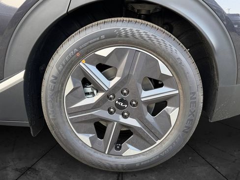 New 2026 Kia EV6 Light RWD image 25
