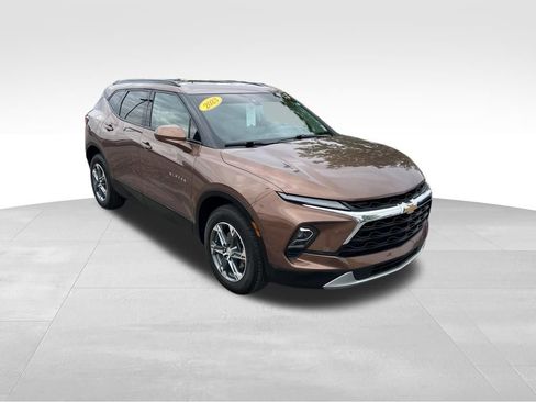 Used 2023 Chevrolet Blazer LT w/ Convenience Package AWD/4WD image 9