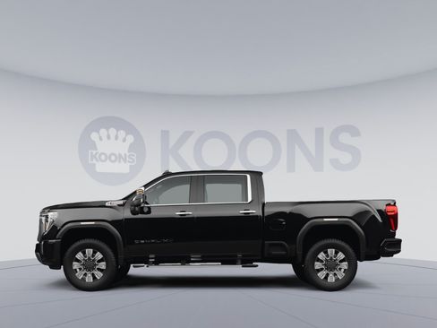 New 2026 GMC Sierra 3500 Denali AWD/4WD image 2