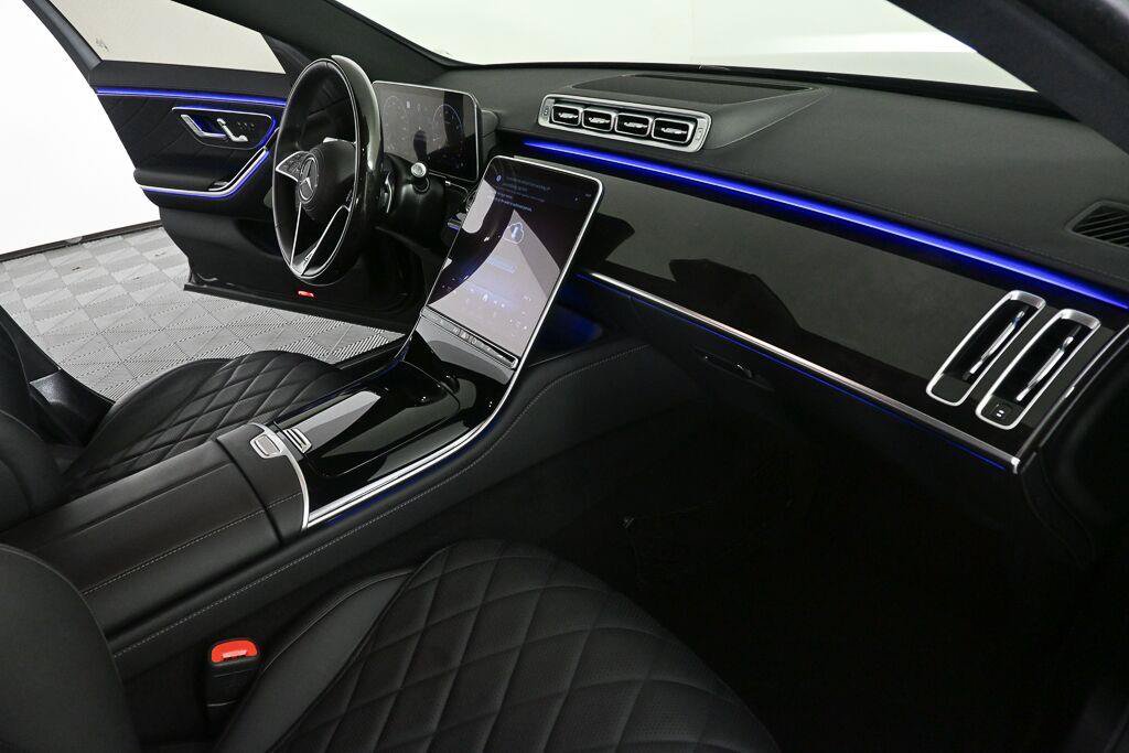 Certified 2025 Mercedes-Benz S 580 4MATIC Sedan image 22