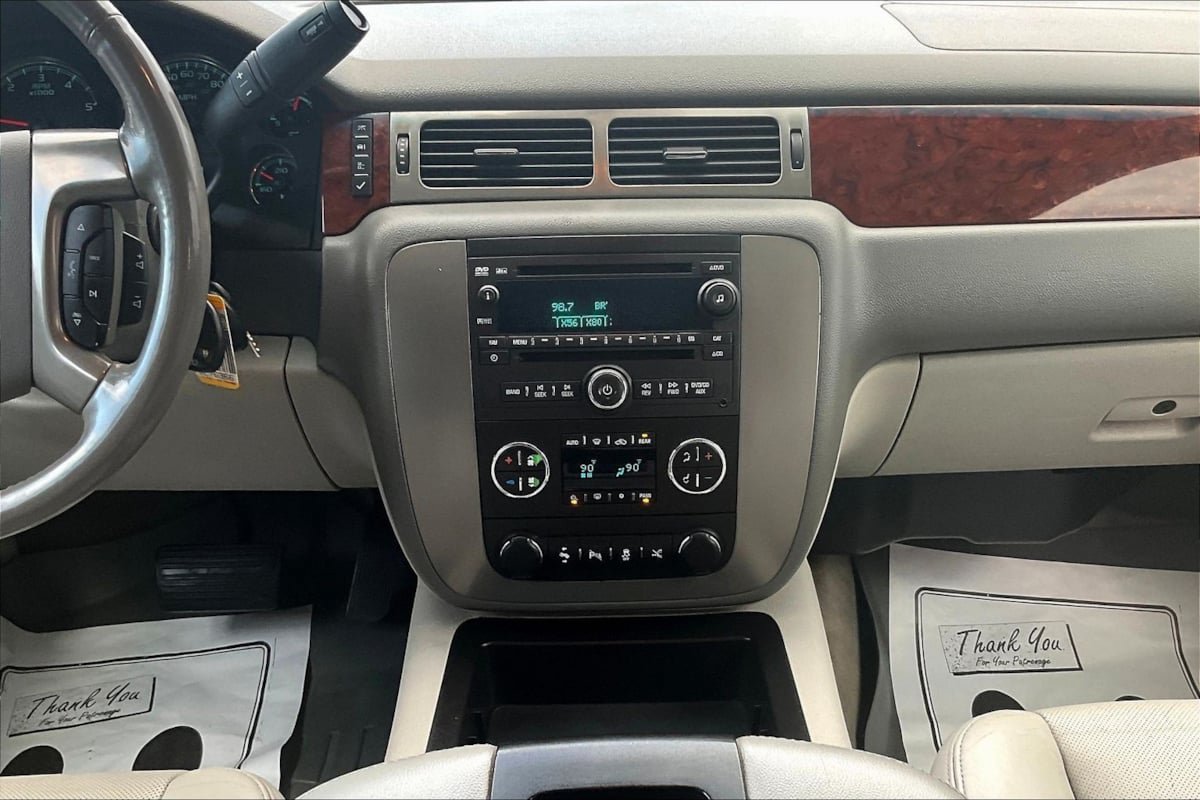 Used 2012 GMC Yukon SLT w/ SLT-2 Equipment Package AWD/4WD image 9