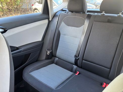 Used 2025 Volkswagen Taos S image 39