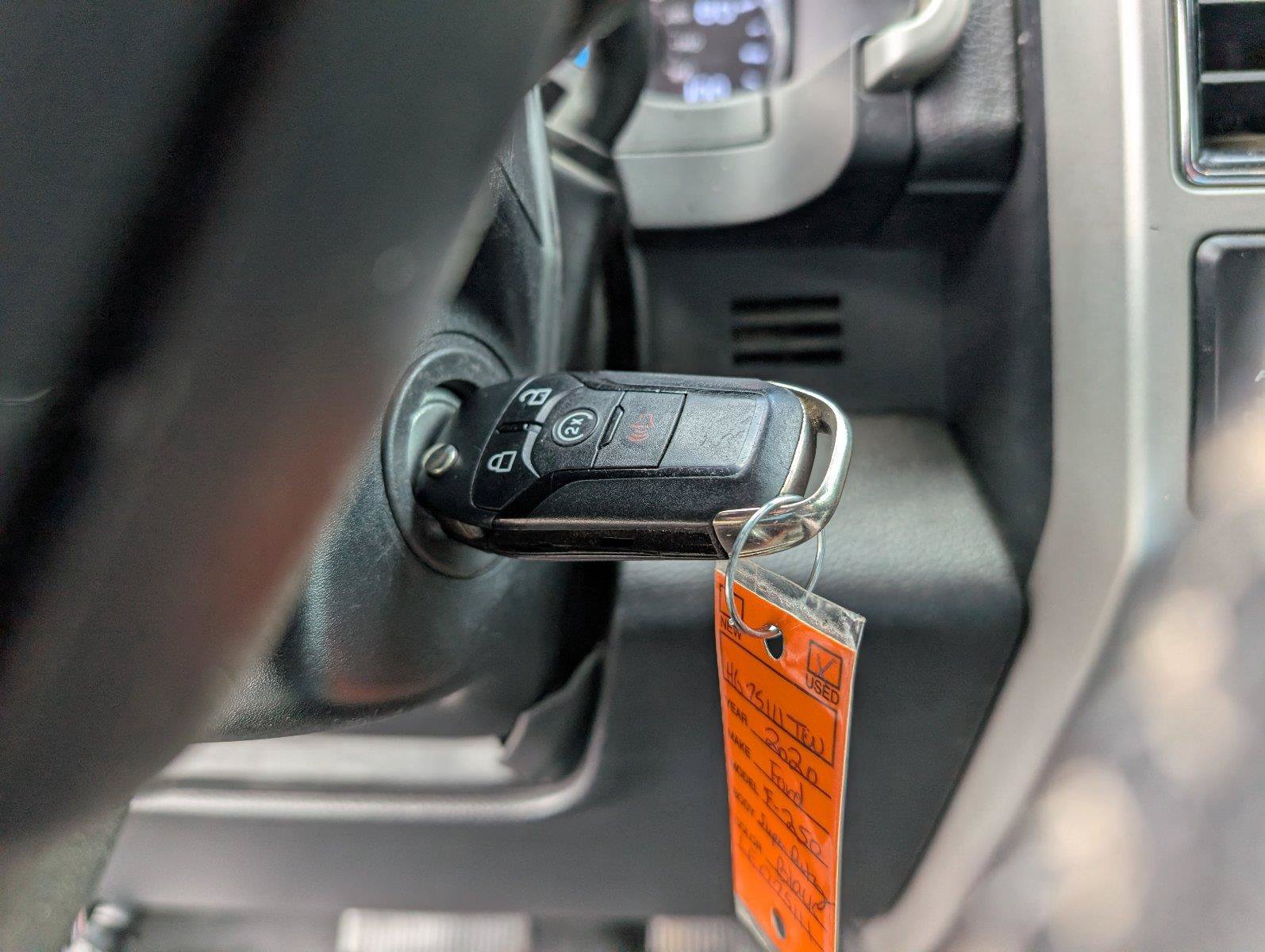 Used 2020 Ford F250 Lariat w/ Tremor Off-Road Package AWD/4WD image 23