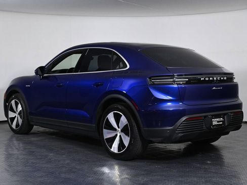 Certified 2024 Porsche Macan 4 Electric AWD/4WD image 3
